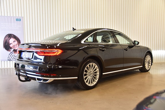 Audi A8 6 of 30