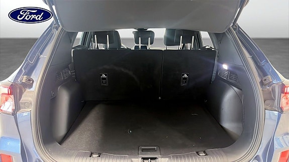 Ford Kuga 10 of 12