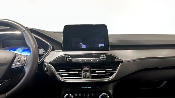 Ford Kuga 12 of 12