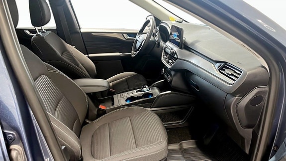 Ford Kuga 3 of 12