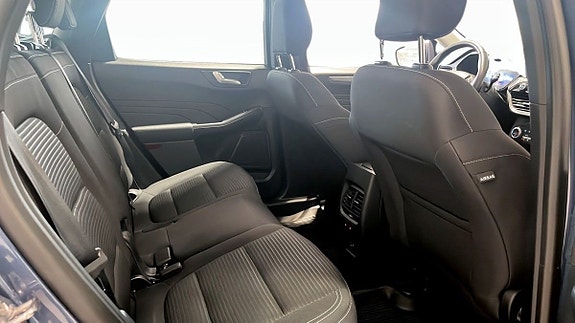 Ford Kuga 5 of 12