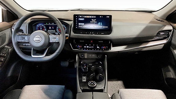 Nissan X-Trail 4 of 17