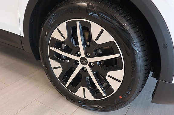 Ford Explorer 7 of 17