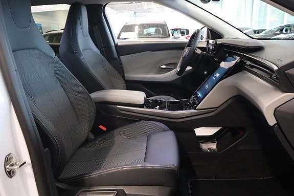 Ford Explorer 14 of 17