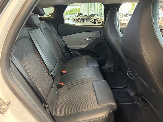 Ford Explorer 17 of 19