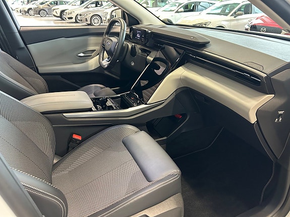Ford Explorer 19 of 19