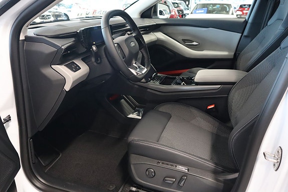 Ford Explorer 9 of 17