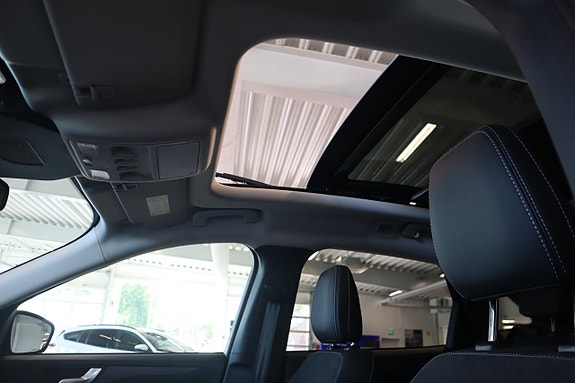 Ford Kuga 17 of 19