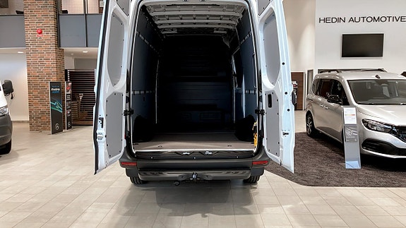 Mercedes-Benz Sprinter 411 7 of 9