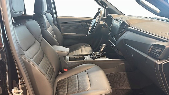Isuzu D-max 3 of 11
