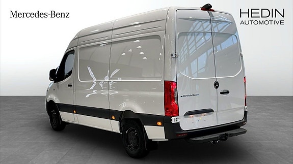 Mercedes-Benz Sprinter 411 2 of 11
