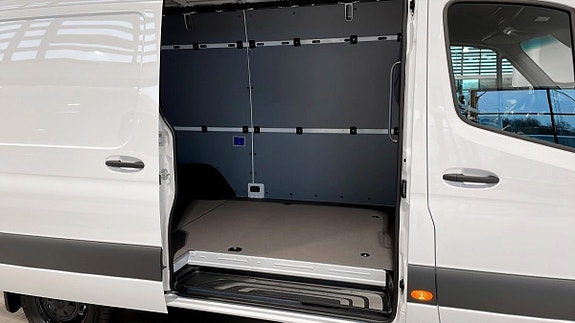 Mercedes-Benz Sprinter 411 11 of 11