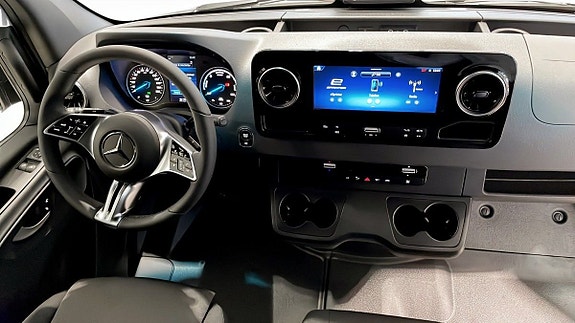 Mercedes-Benz Sprinter 411 6 of 11