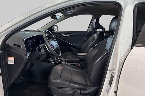 Kia Niro 8 of 12