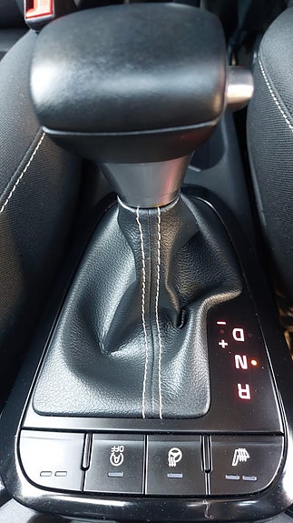 Kia Picanto 14 of 18