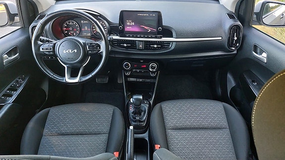 Kia Picanto 11 of 18
