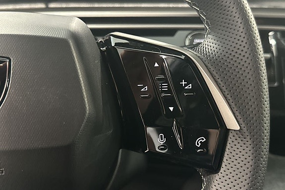 Peugeot 5008 12 of 17