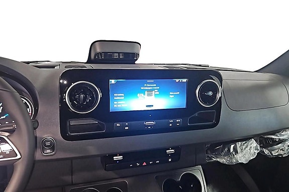 Mercedes-Benz Sprinter 208 11 of 14