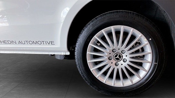 Mercedes-Benz eVito 112 9 of 12