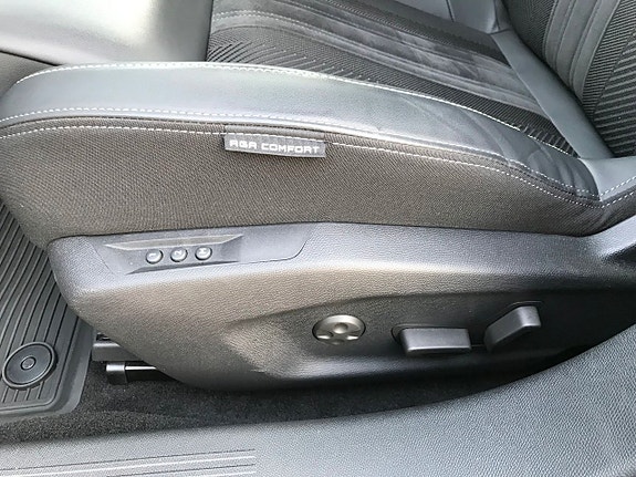 Peugeot 308 8 of 10