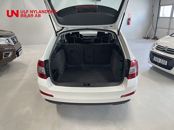 Skoda Octavia 7 of 15