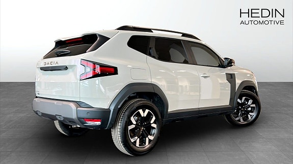 Dacia Duster 2 of 5