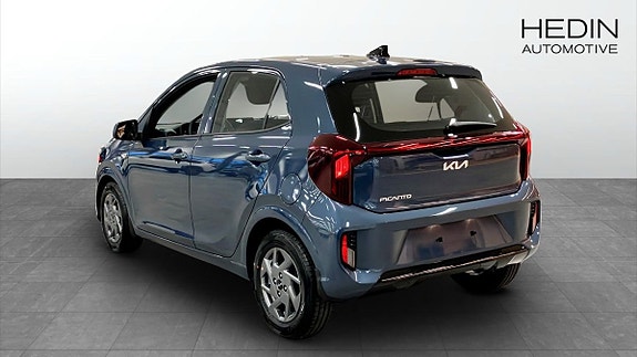 Kia Picanto 2 of 5