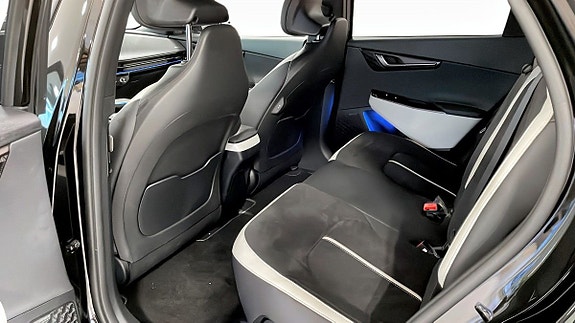 Kia EV6 12 of 17