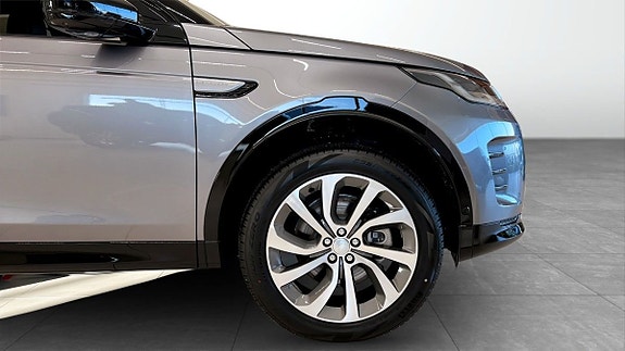 Land Rover Discovery Sport 9 of 15