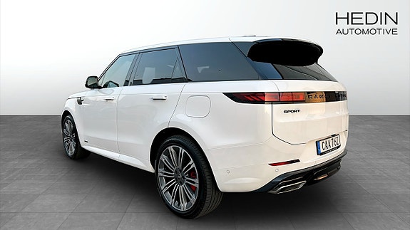 Land Rover Range Rover Sport 2 of 5