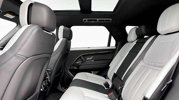 Land Rover Range Rover Sport 5 of 5