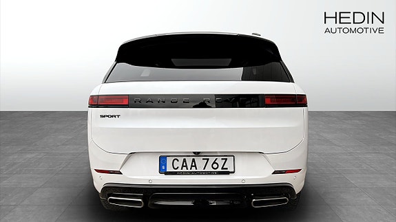 Land Rover Range Rover Sport 7 of 13