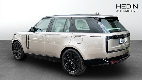 Land Rover Range Rover 2 of 5