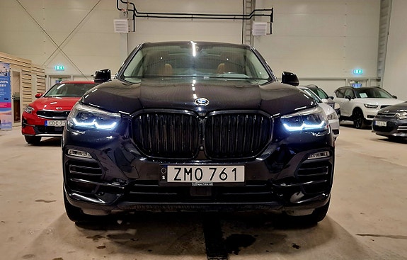 BMW X5 4 of 5