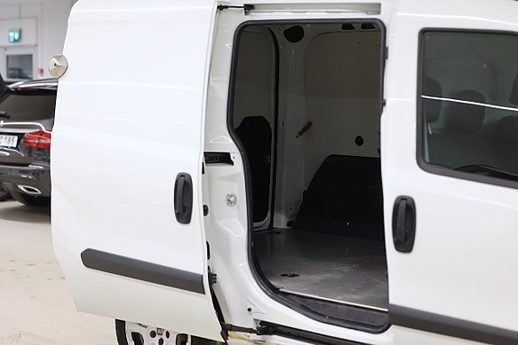 Fiat Doblo 9 of 20