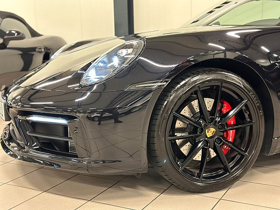 Porsche 911 3 of 5