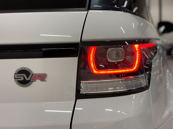 Land Rover Range Rover Sport 14 of 26