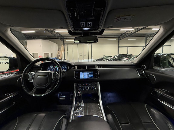 Land Rover Range Rover Sport 25 of 26