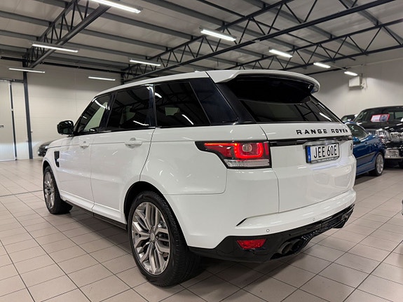 Land Rover Range Rover Sport 12 of 26