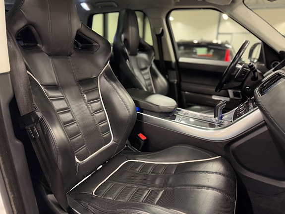 Land Rover Range Rover Sport 22 of 26