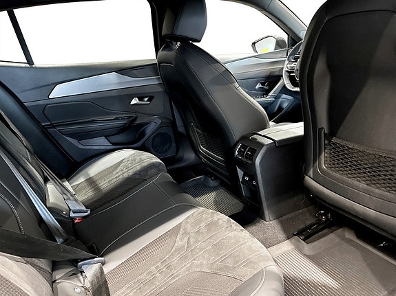 Peugeot 408 14 of 17