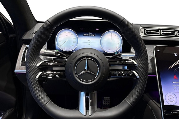 Mercedes-Benz S580 14 of 26