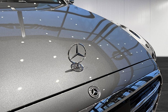Mercedes-Benz S580 4 of 26