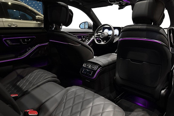 Mercedes-Benz S580 24 of 26