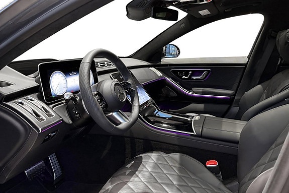 Mercedes-Benz S580 12 of 26