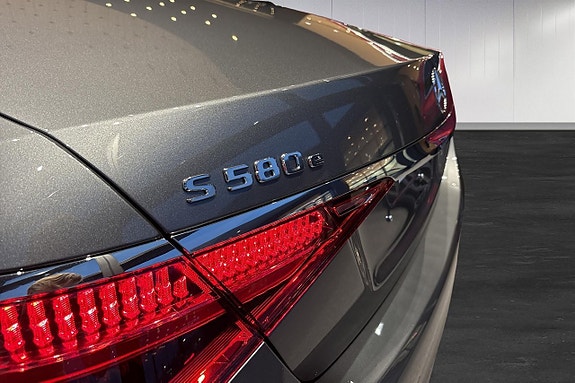 Mercedes-Benz S580 26 of 26