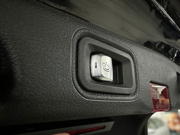 Mercedes-Benz E300 de 24 of 26