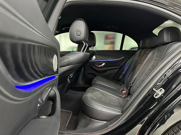 Mercedes-Benz E300 de 26 of 26