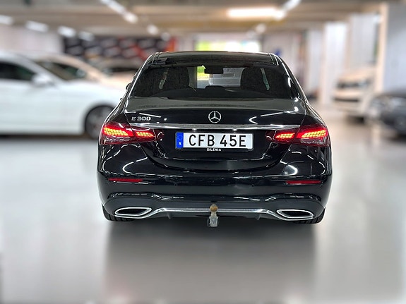 Mercedes-Benz E300 de 7 of 26