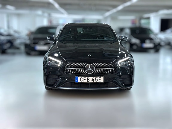 Mercedes-Benz E300 de 5 of 26